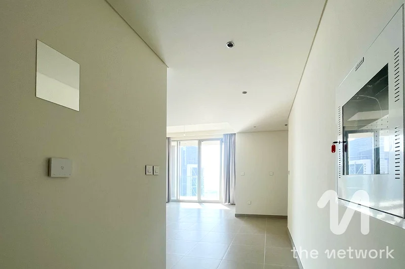 High-Floor 2BR | Burj Views | Prime Location63771815000321113