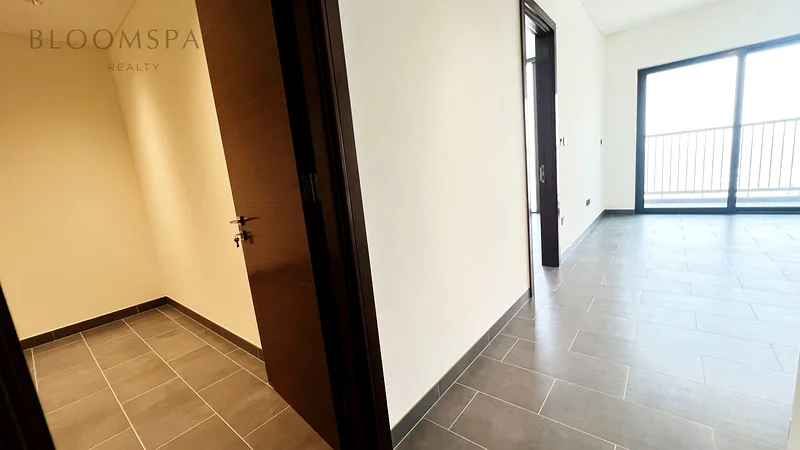 شقة واسعة بغرفة نوم واحدة | نصف مفروشة | مرافق نمط حياة63758747236866114