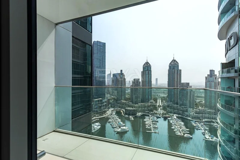 الطابق العالي | مفروش بالكامل | إطلالة على المارينا63774130830081111
