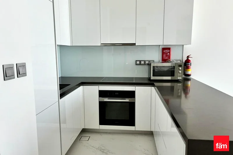 Lagoon View | Bright Unit | Vacant63750450298498110