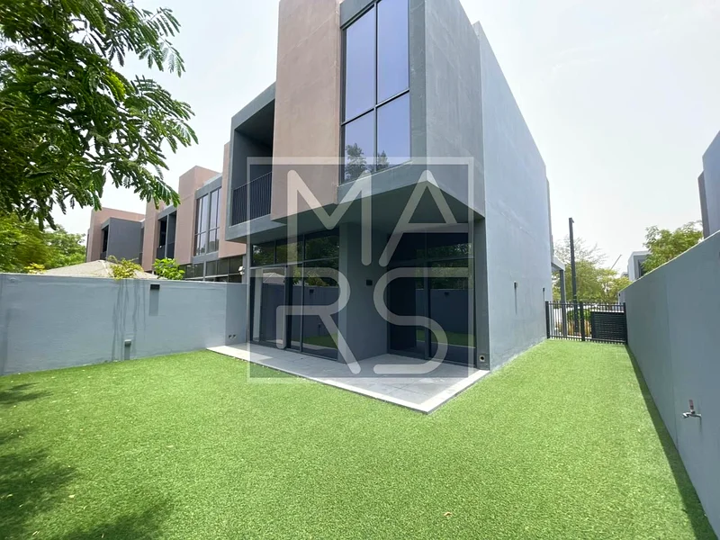 COZY END CORNER 3BHK UNIT FOR RENT IN 135K 463654746623874110