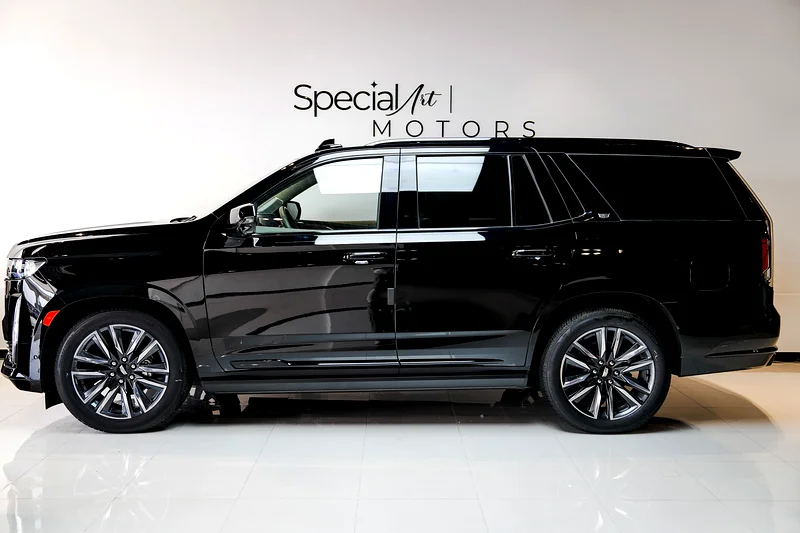CADILLAC ESCALADE 600 ESV 6.2L V8 4WD ESV PLATINUM / 2024 / BRAND NEW63490982424705113