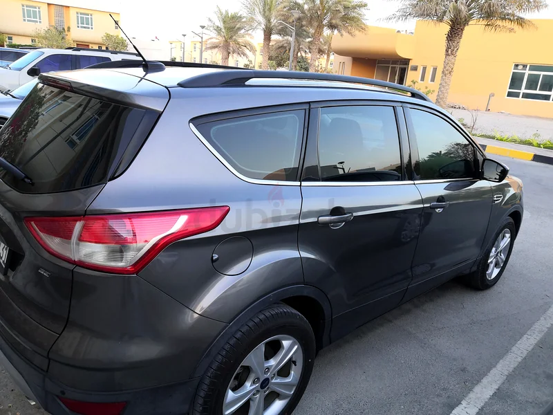 فورد اسكيب، 2.5 لتر، 201463488809942273111