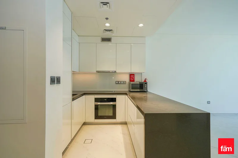 Lagoon View | Modern Apartment | Vacant63750450307586111