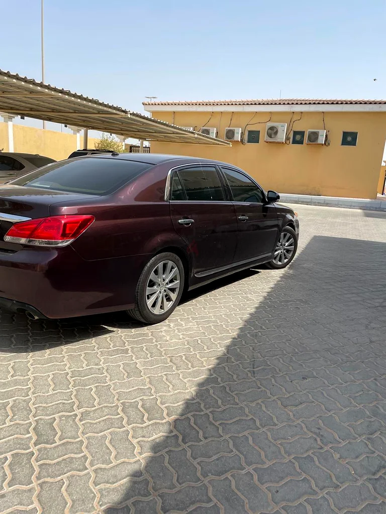 For sale, 2012 Avlon, full option  
Top in added value, agency paint63488014508035111