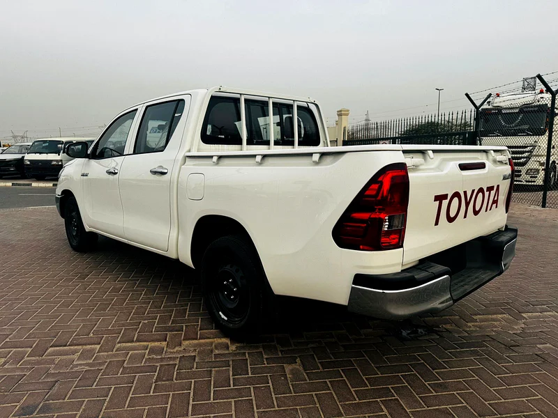 Toyota Hilux  2.0L –  Double Cabin –  4×263488078864513113