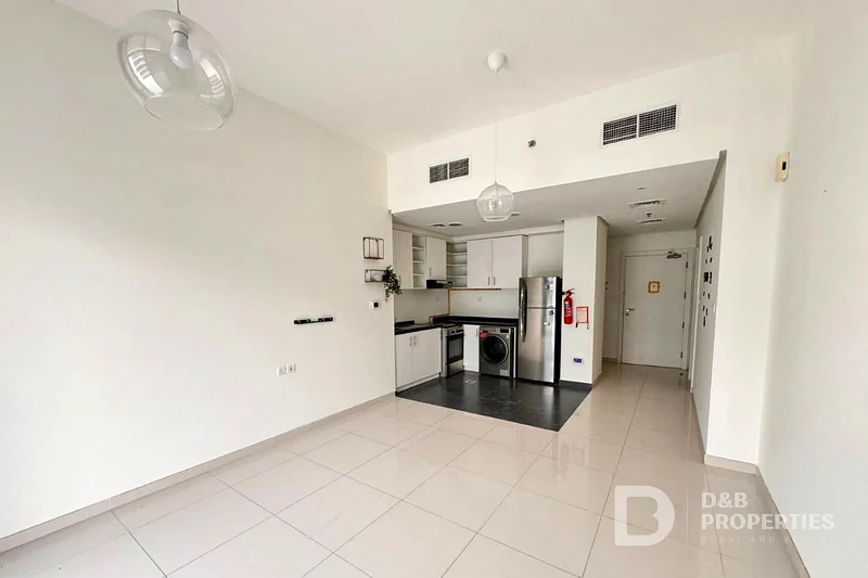 Bright And Spacious | Unfurnished | Pool View63739071862273113