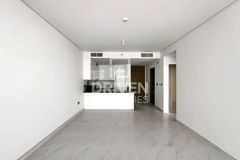 وحدة زاوية | تخطيط واسع مع غرفة خادمة63750450370307114
