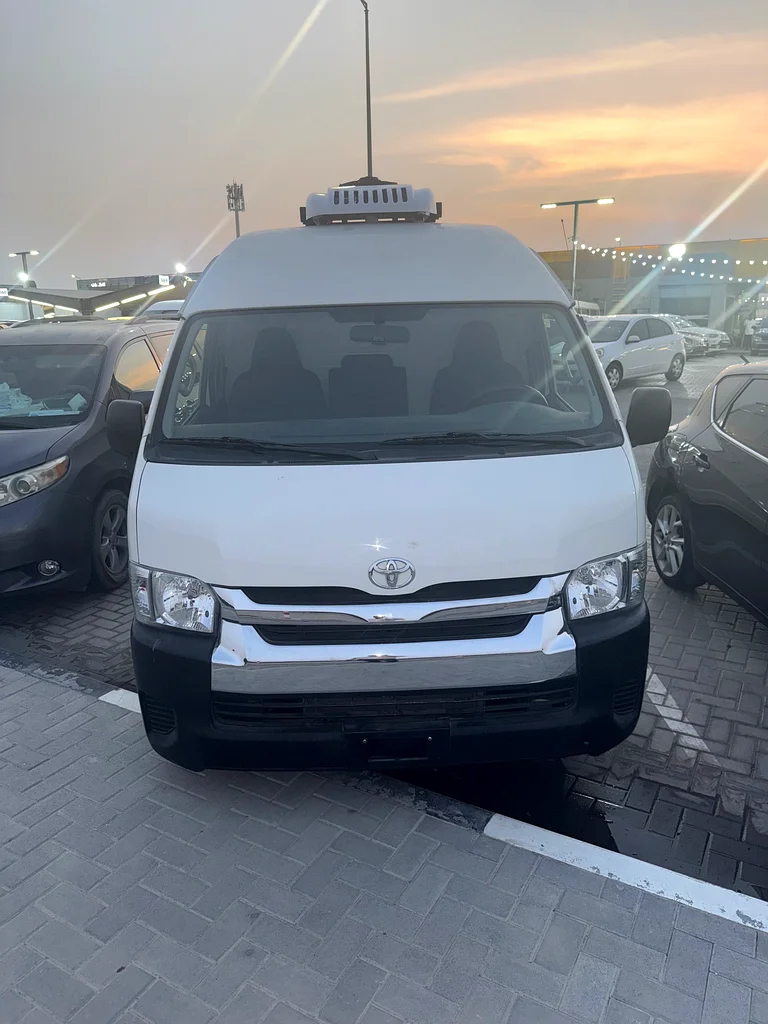 Toyota Hiace Highroof Chiller 2021 Model  
Accident Free  
Low Mileage  
Excellent Condition63484442765186112