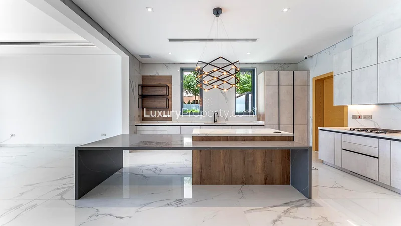 Custom | Smart Home | High End Finishes | Vacant63753651213185114
