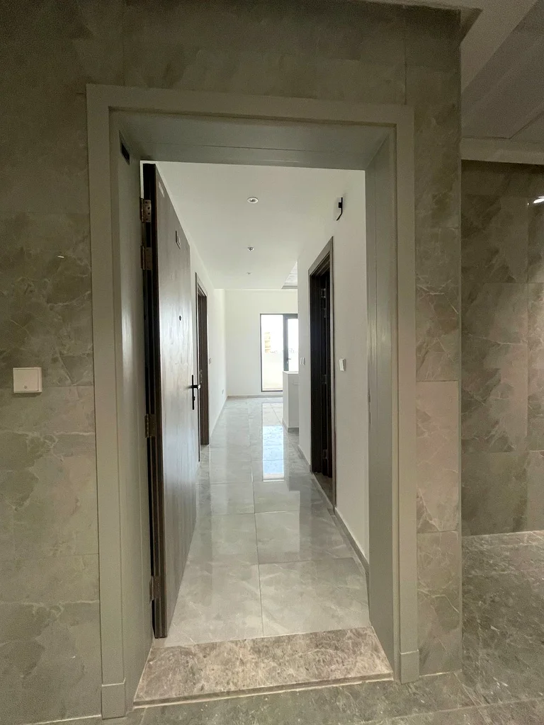 شقة جديدة بالكامل جاهزة للانتقال، 1 غرفة نوم غير مفروشة63742658460291112