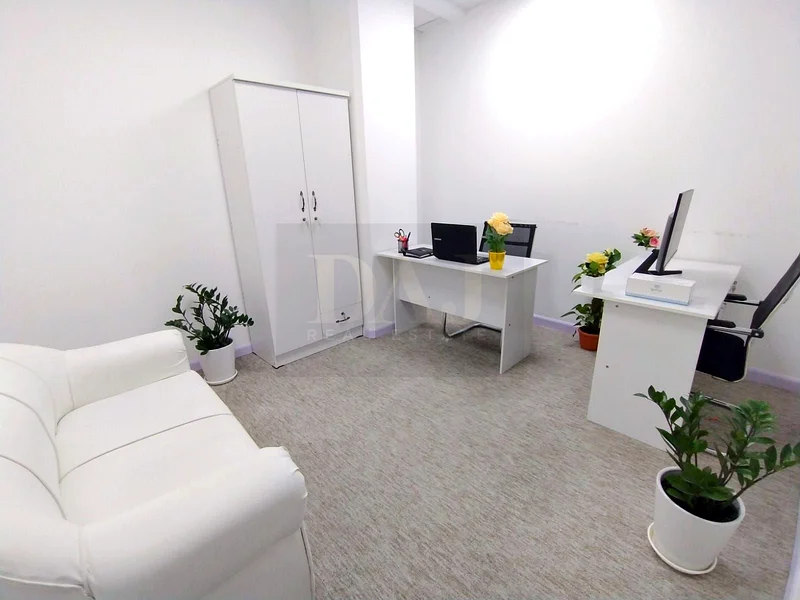 Smart Office | Bank Account Assistance | Prime Location63620107530242114