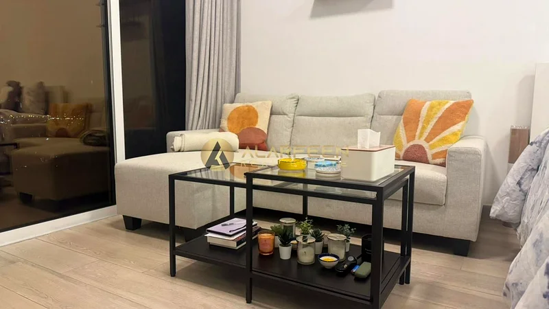 Bright Studio | High Floor | Specious63781719284738111