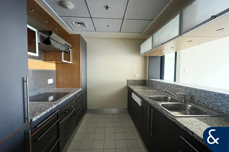 Vacant | 1 Bed | Un-furnished | Spacious63775020429827111