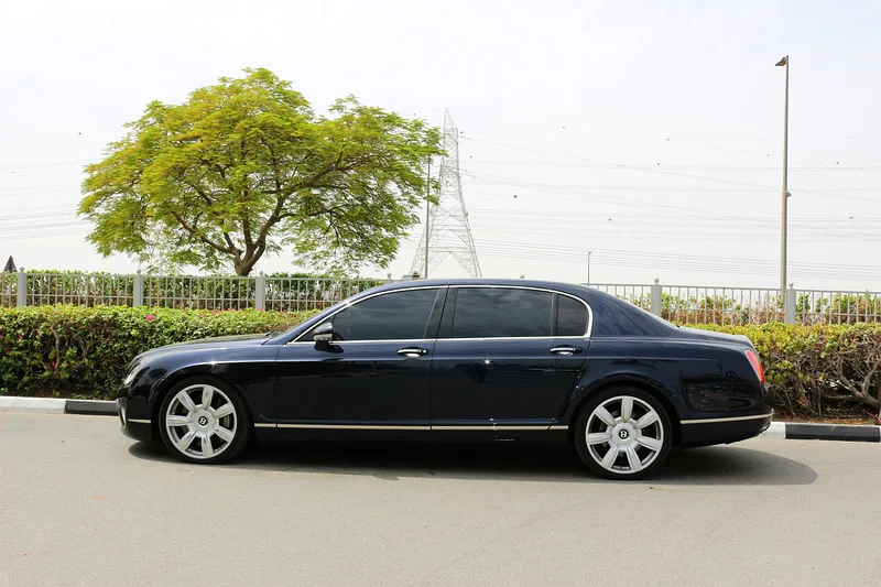 Bently Flying Spur 2009 Gulf space One owner in Excellent conditions Accident free63479298045569113