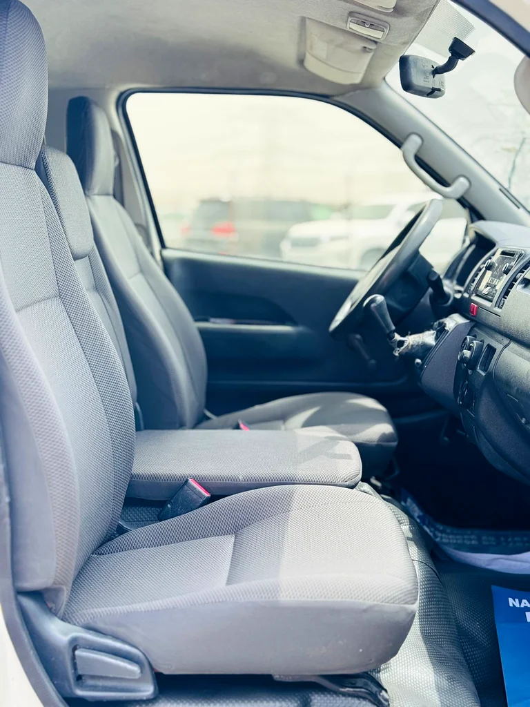 Toyota HiAce // Full Seats // GCC Space // Model 2016 // Good Condition63484347904129112