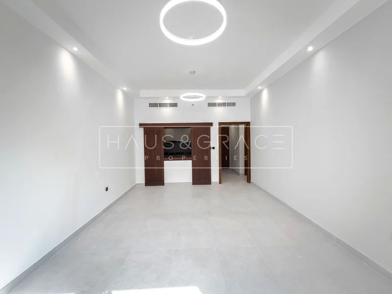 شقة فاخرة مكونة من غرفتي نوم بجوار المترو63763194659585110