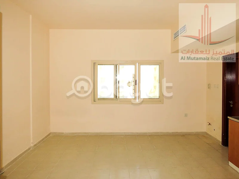استوديو للإيجار السنوي، موقع ممتاز بجوار أبراج الفالكون، مساحة كبيرة63721797882371111