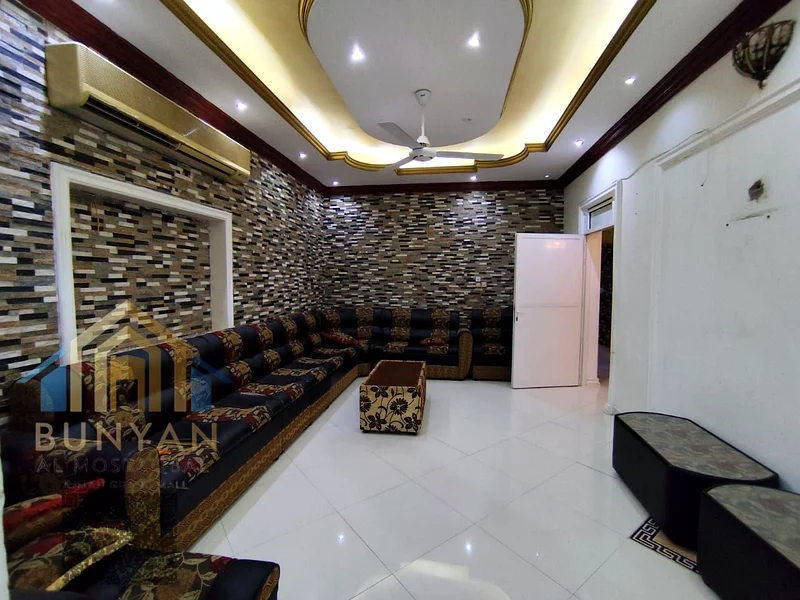 Don’t miss out! Elegant villa for rent with modern design and spacious layout, perfect for families. Your comfort starts here!63722633989249112