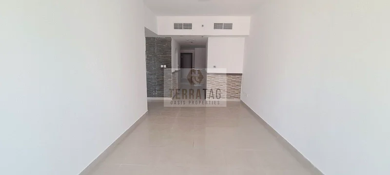 بمطبخ | شاغرة | جاهزة للانتقال63804975028353113