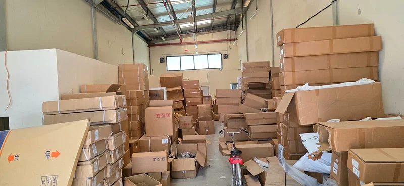 مستودع بمساحة 2500 قدم مربع للإيجار في المنطقة الصناعية رقم 263622816438019114