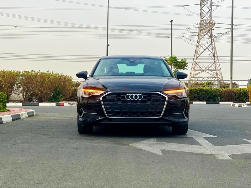 Audi A6 40 TFSI – 2025 | Zero Km63481776170626111