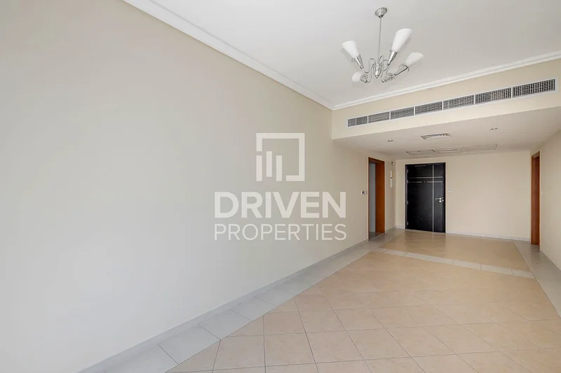 Spacious and Bright | High Floor | Vacant63746321778691114