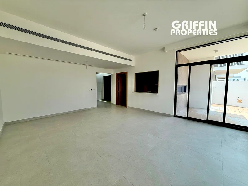 4 BR Townhouse | Semi Detached | Modern63762218020994111