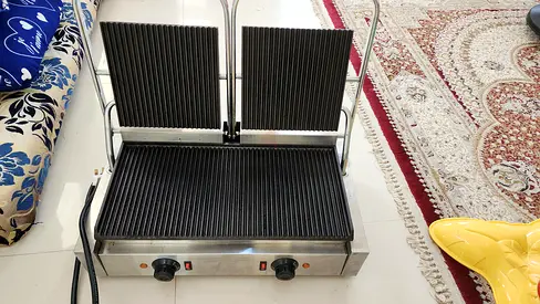 Commercial and home grill