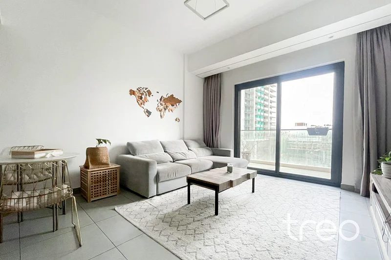 Upgraded | Ready To Move Now | Spacious63778669724931110