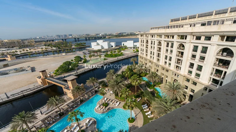 Top Floor | Creek View | Spacious Layout63728164656258110