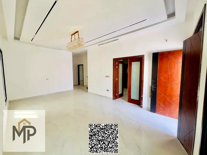Luxury villa for sale, strategically located in the heart of Al Helio, close to all services, large parking spaces63899002537346113