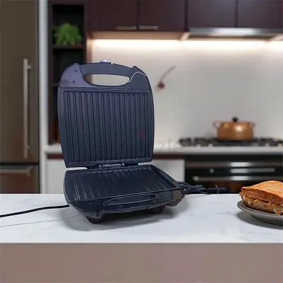 Deliciously Convenient: Alonsa 4-Slice Sandwich Maker for Sale!