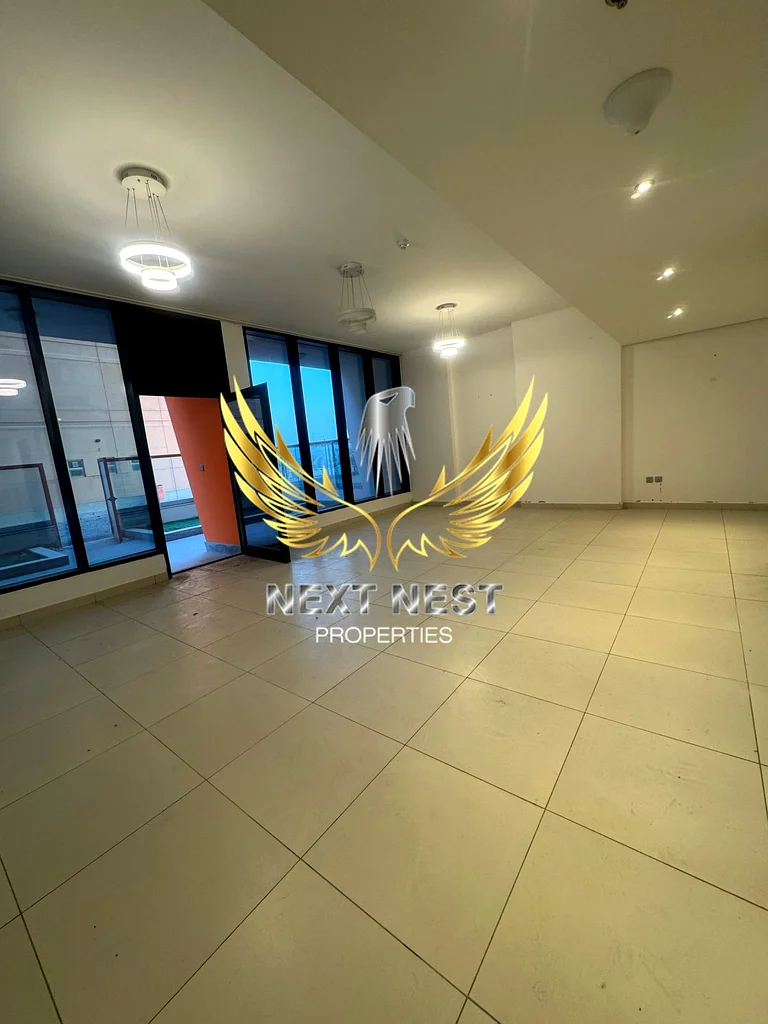 محل بحجم كبير جدًا وبنية أساسية | محل | الطابق الأرضي63824579603841113