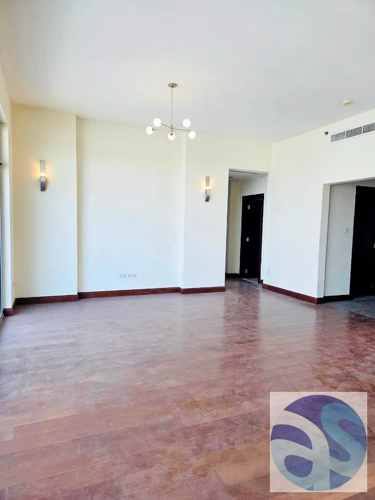 Vacant/ Prime Location/ Best Tecom Investment63923650631298111