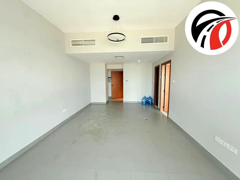 شقة فاخرة جاهزة للانتقال مكونة من 3 غرف نوم مع مطبخ مغلق في الفرجان63762410530561113