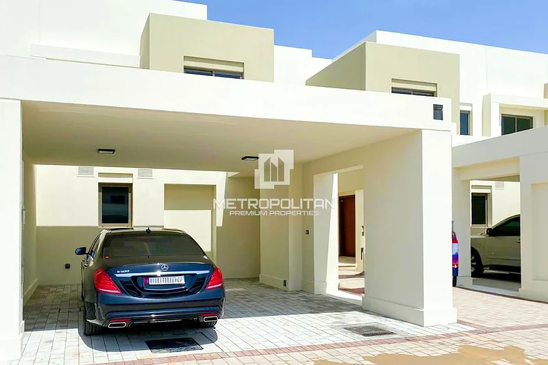 3 غرف نوم مع غرفة خادمة | حديقة مهيئة | موقع ممتاز63950996756354112