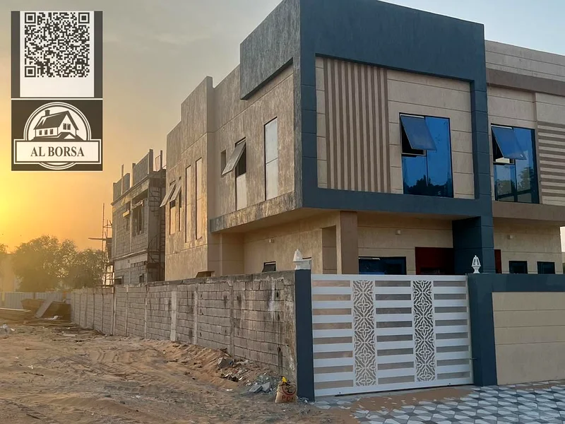 🏡 فيلا للإيجار في الهيليو، عجمان، 5 غرف نوم رئيسية، وصالة وقاعة، تقع في موقع استراتيجي قرب شارع محمد بن زايد63708863474051110