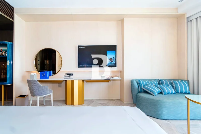 Live the FIVE Lifestyle | Skyline Views | Stylish64008140261506114