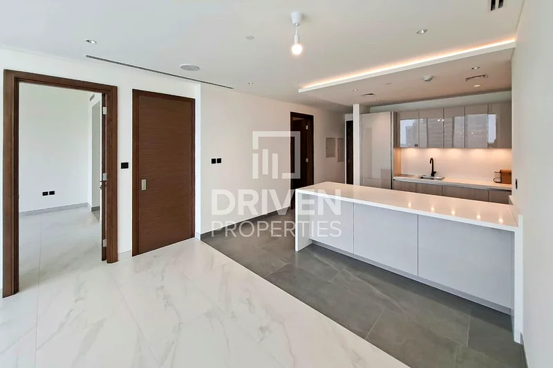 Brand New Unit with Maids Room | Pool View63758355364226114