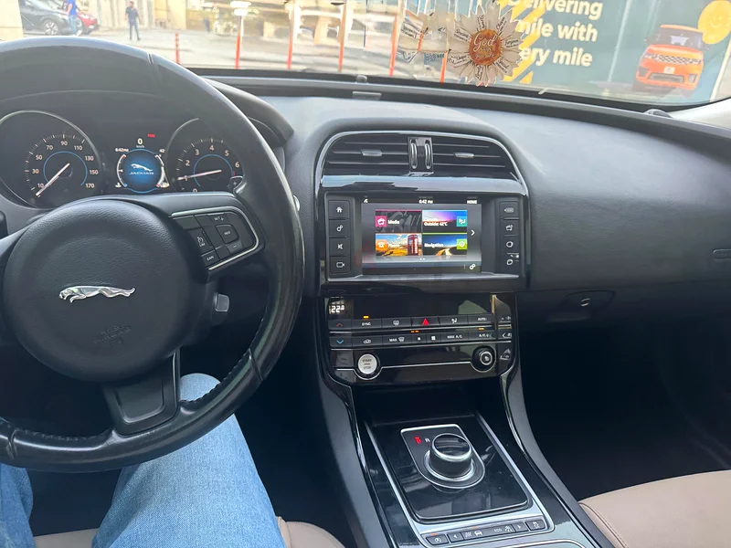 Jaguar XE 2.0L Turbo 201763699026662019114
