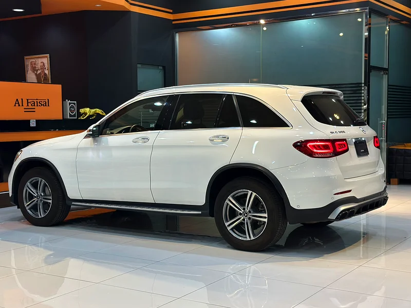 Mercedes-Benz GLC 300 - 2022 - LOW MILAGE IN A GREAT CONDITION63158801484417114