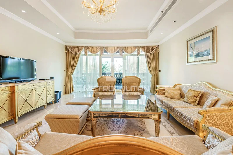4BR Upscale Living| Unique Layout| Palm View64009773883906112