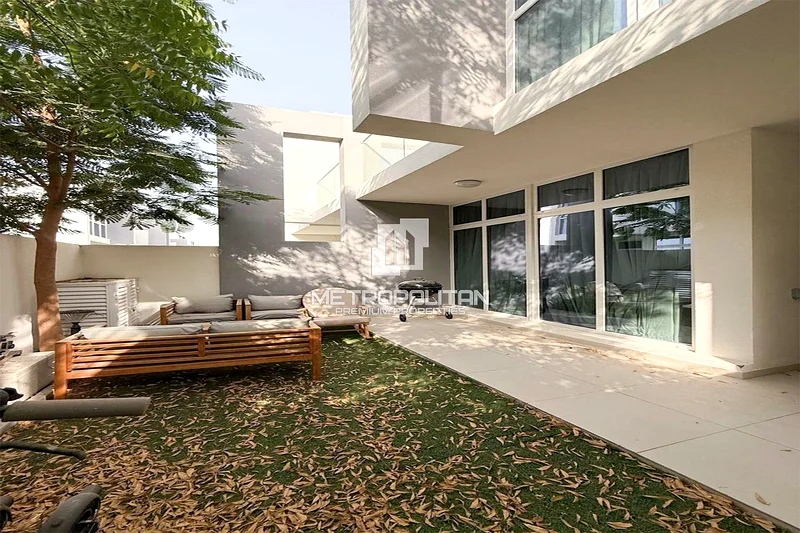 Ideal for Family | Modern Finish | Great Community64003252088067112