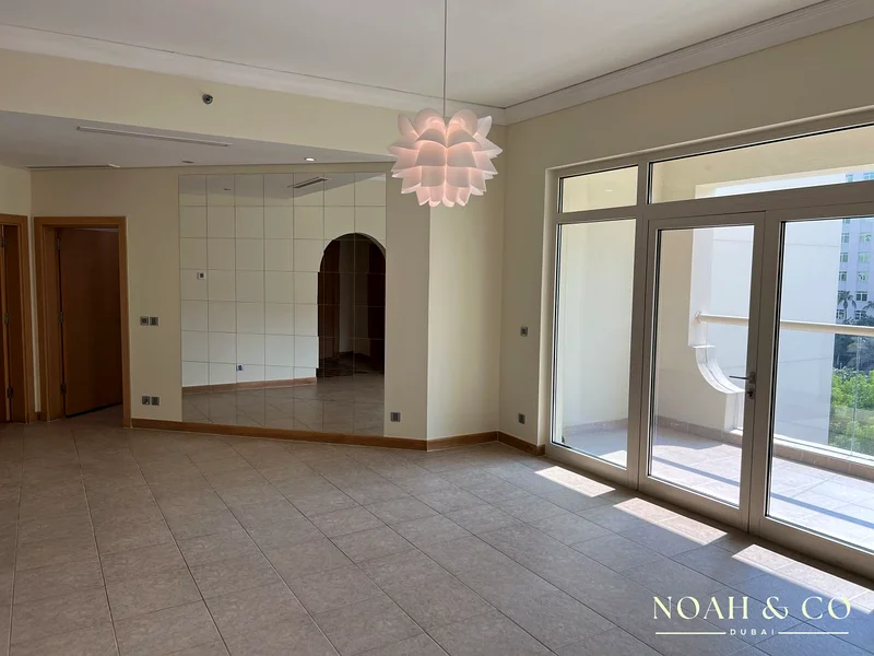 النوع E 2BR+M | غير مفروش | وصول إلى الشاطئ | شاغر63804876148355110
