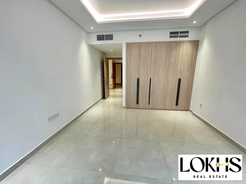 شقة جديدة بالكامل I موقع متميز I تطل على مركز سيركل مول63787179257603114