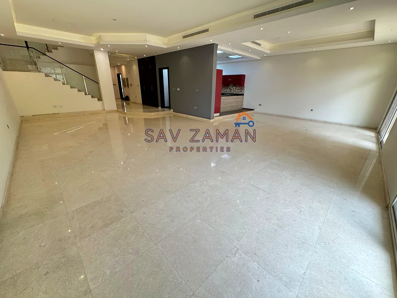 فيلا شبه مستقلة مجددة بمسحات خدم وحمام سباحة خاص وحديقة في المنارة 5 غرف نوم63724602375426114