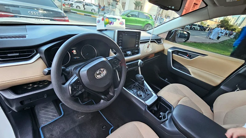 ALFUTTAIM RAV4 EXR HEV HYBRID GCC 201963484694399617111