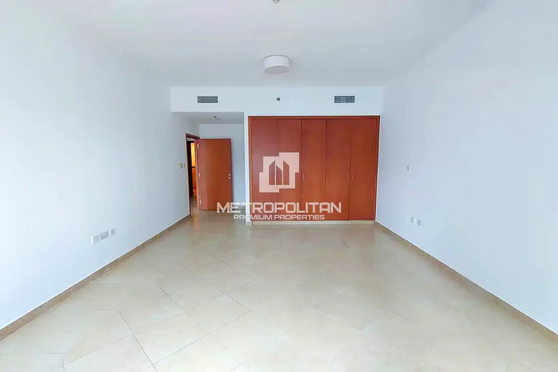 Prime Location | Modern Layout | High Floor64039157837442110