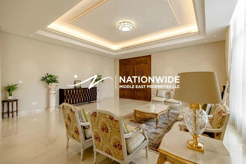 Exclusive| Spacious 8BR| Private Pool| Prime Area63839194268417112